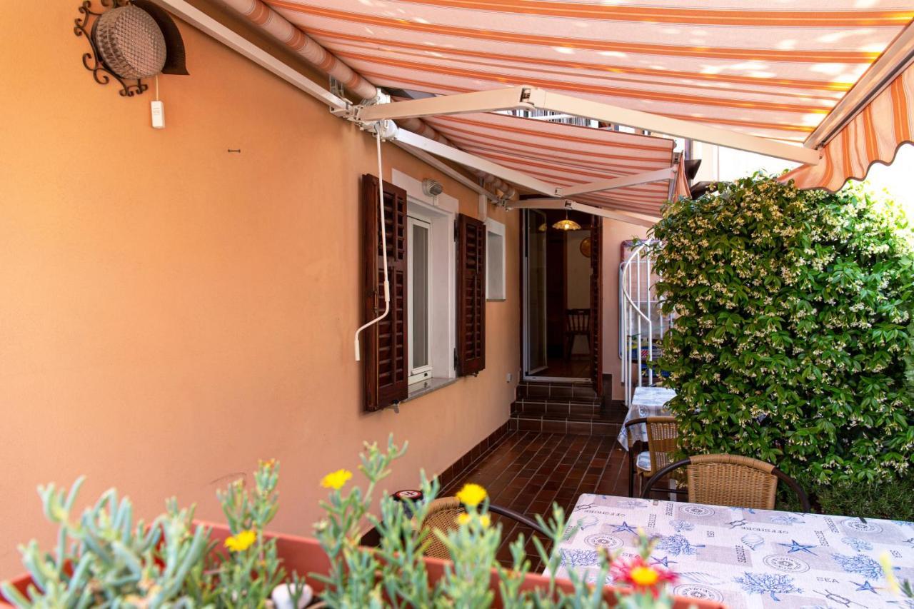 Apartmaji Pri Perotu Izola Exterior photo