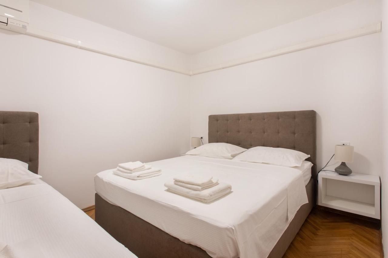 Apartmaji Pri Perotu Izola Exterior photo